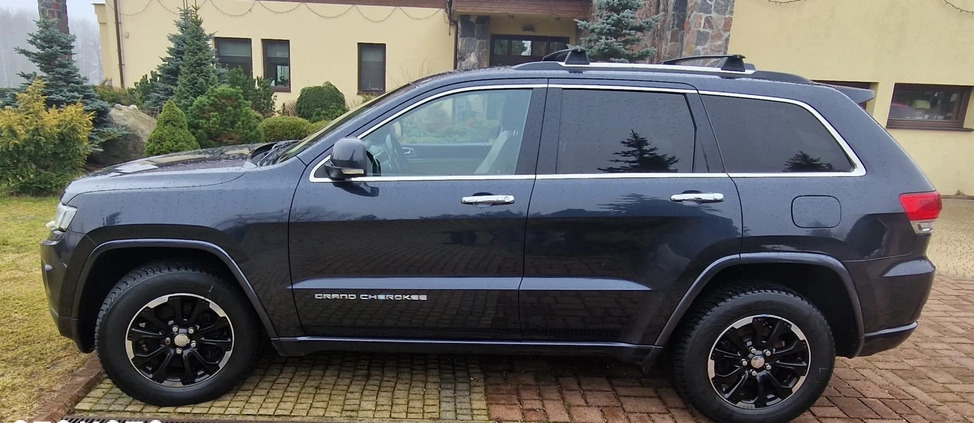 Jeep Grand Cherokee cena 88000 przebieg: 225000, rok produkcji 2013 z Suwałki małe 37